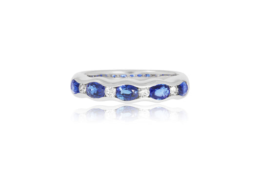 18ct White Gold Sapphire and Diamond Ring